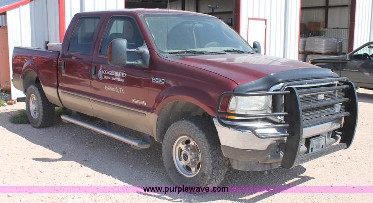 image for item L4454 2004 Ford F250 Super Duty pickup truck