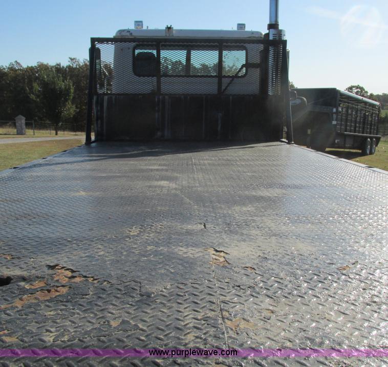 image for item L5306 1986 Volvo White flatbed truck