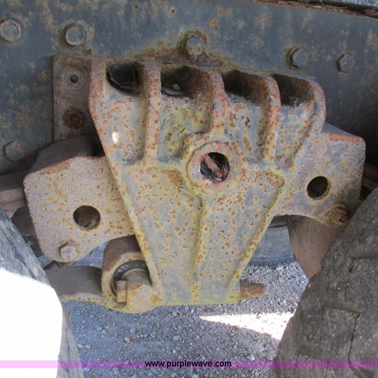 image for item L5306 1986 Volvo White flatbed truck