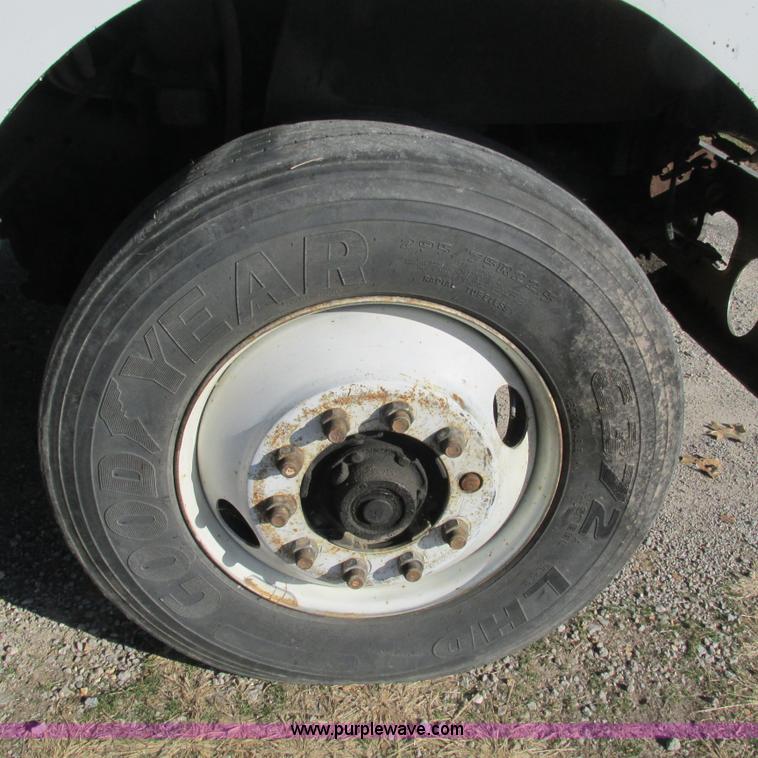 image for item L5306 1986 Volvo White flatbed truck