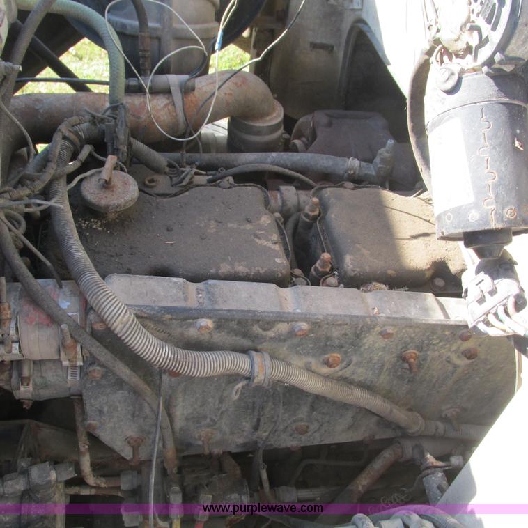 image for item L5306 1986 Volvo White flatbed truck