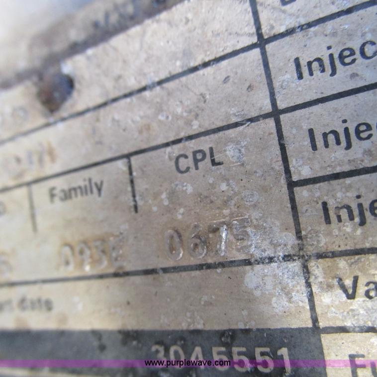 image for item L5306 1986 Volvo White flatbed truck