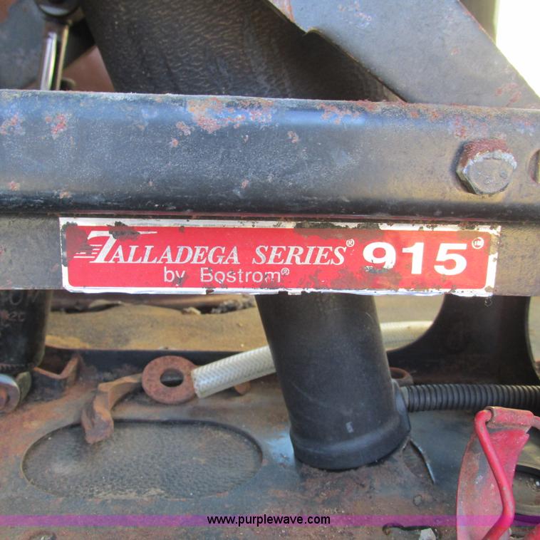 image for item L5306 1986 Volvo White flatbed truck