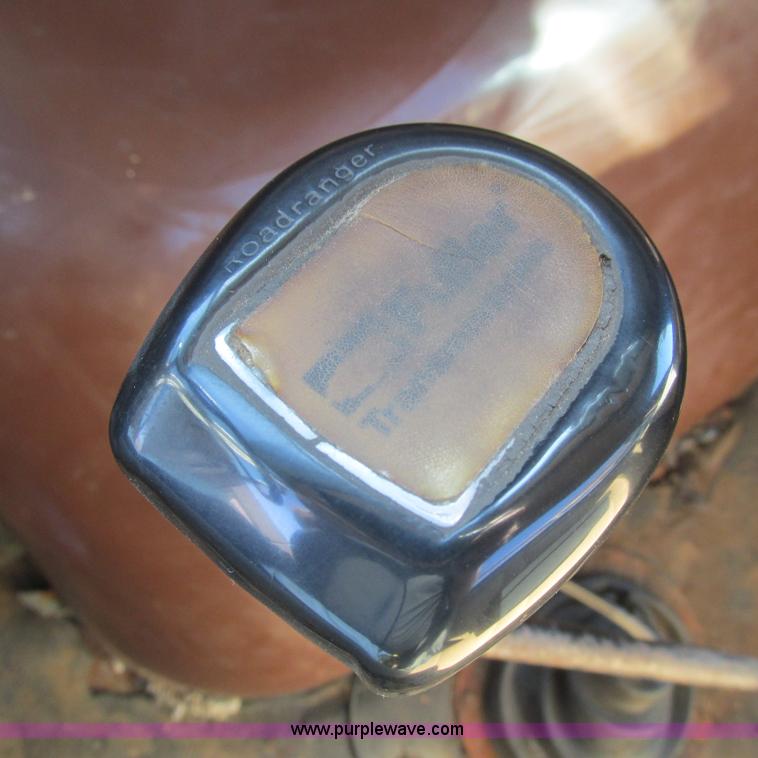 image for item L5306 1986 Volvo White flatbed truck