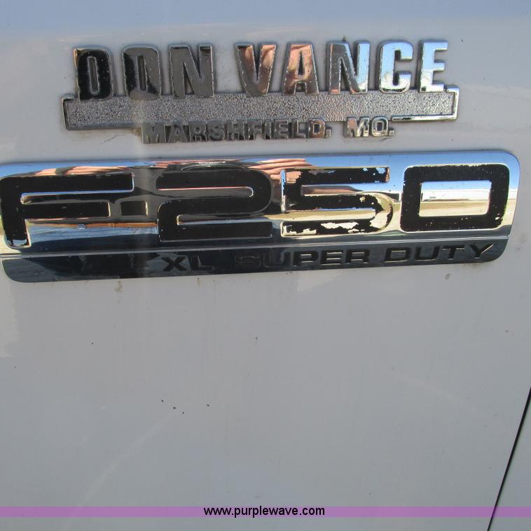 image for item L5308 2007 Ford F250 Super Duty pickup truck