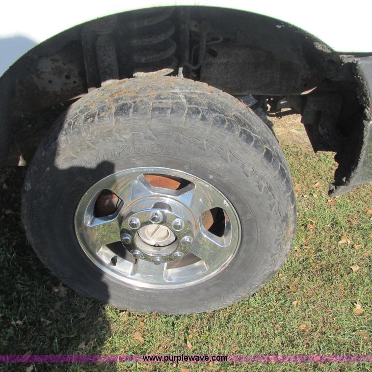 image for item L5308 2007 Ford F250 Super Duty pickup truck