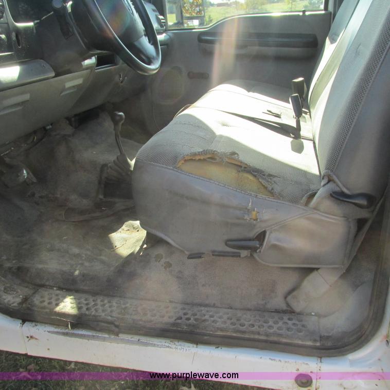 image for item L5308 2007 Ford F250 Super Duty pickup truck