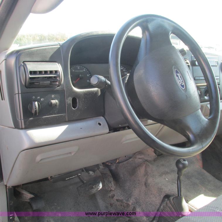 image for item L5308 2007 Ford F250 Super Duty pickup truck