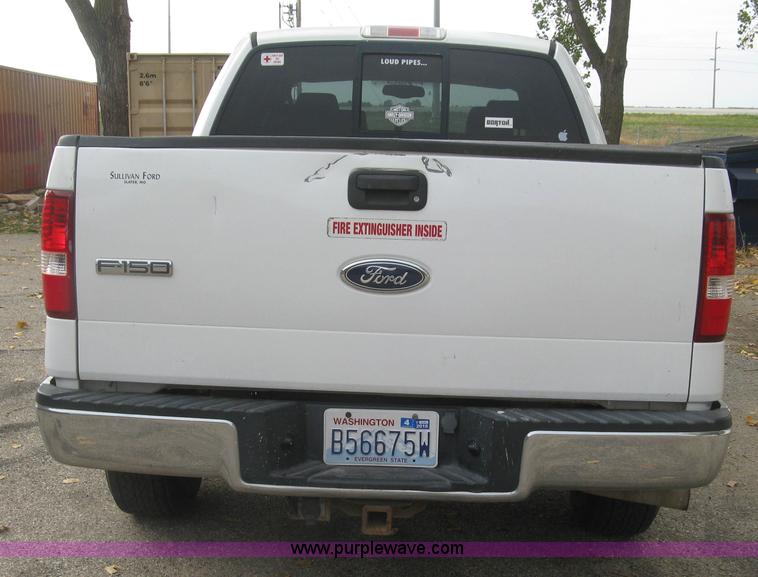 image for item L6424 2004 Ford F150 XLT SuperCrew pickup truck