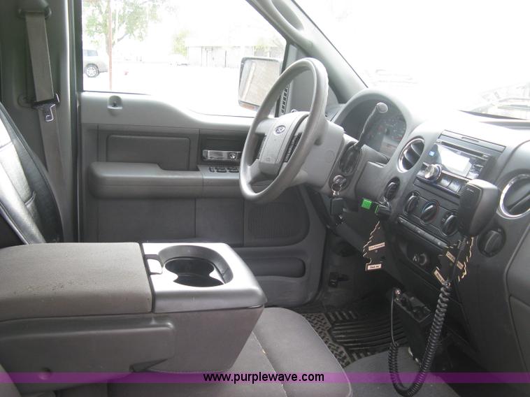 image for item L6424 2004 Ford F150 XLT SuperCrew pickup truck