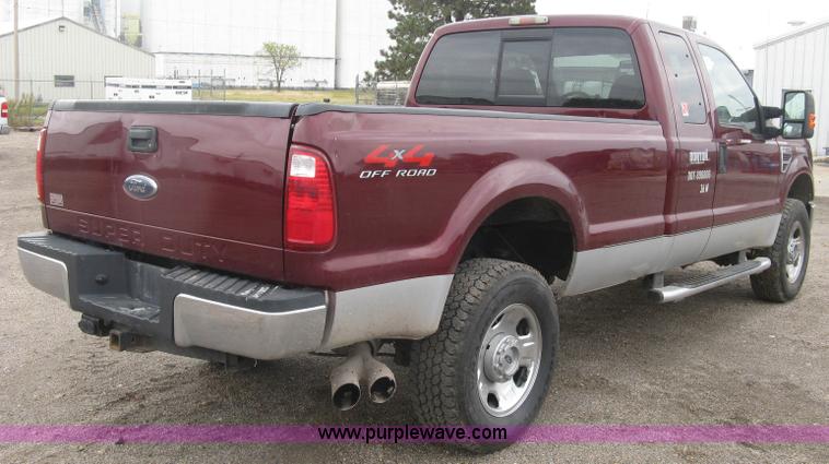image for item L6425 2008 Ford F350 Super Duty XLT SuperCab pickup truck