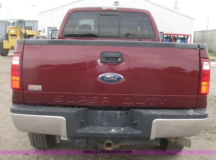 image for item L6425 2008 Ford F350 Super Duty XLT SuperCab pickup truck