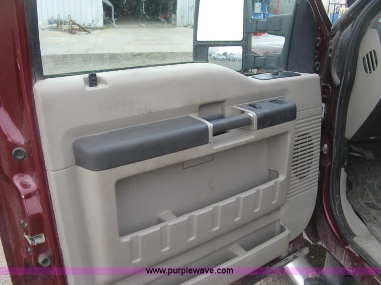 image for item L6425 2008 Ford F350 Super Duty XLT SuperCab pickup truck