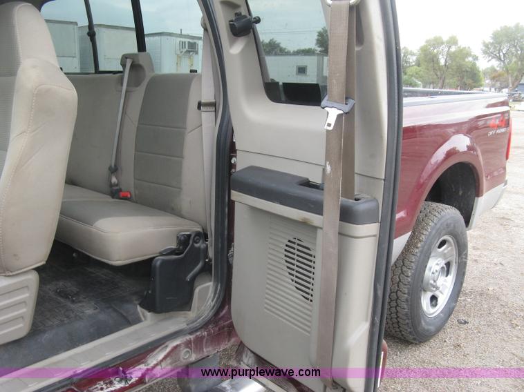 image for item L6425 2008 Ford F350 Super Duty XLT SuperCab pickup truck