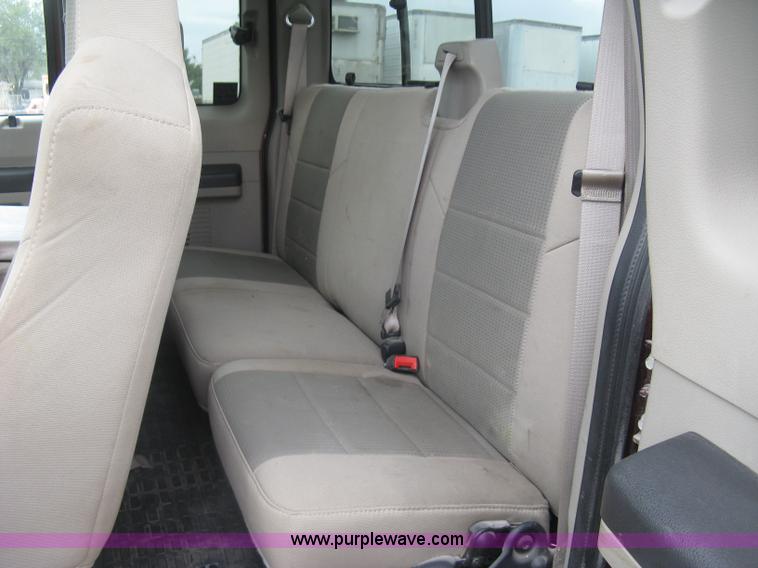 image for item L6425 2008 Ford F350 Super Duty XLT SuperCab pickup truck