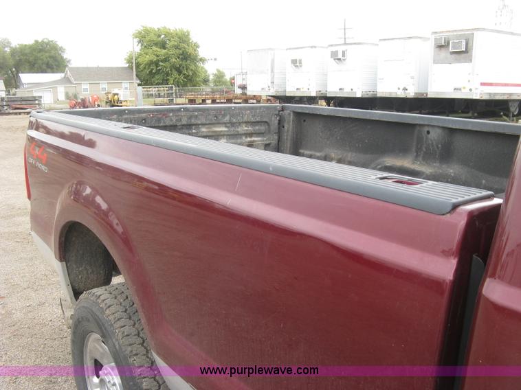 image for item L6425 2008 Ford F350 Super Duty XLT SuperCab pickup truck