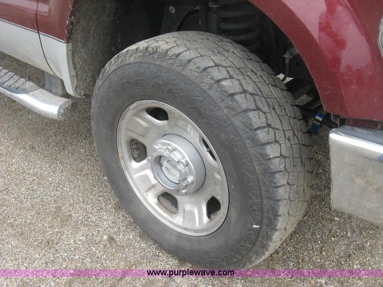 image for item L6425 2008 Ford F350 Super Duty XLT SuperCab pickup truck