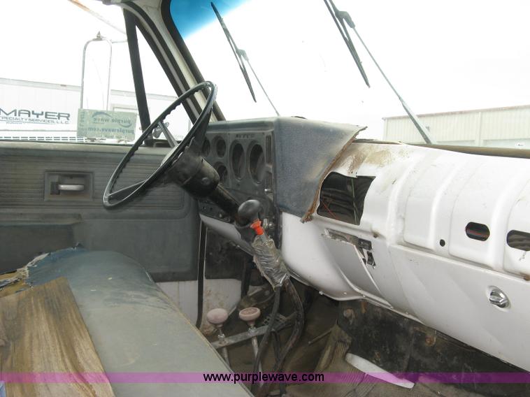 image for item L6427 1980 Chevrolet C70 cab and chassis