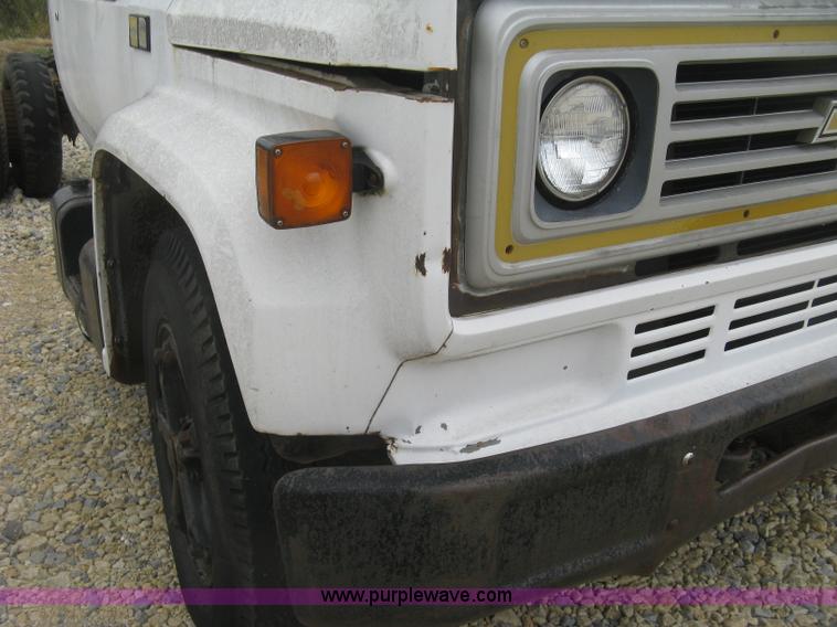 image for item L6427 1980 Chevrolet C70 cab and chassis