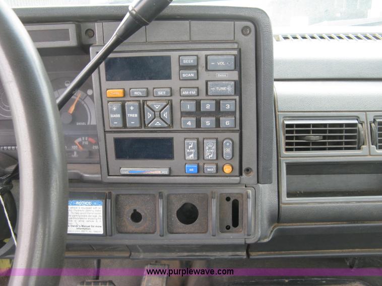 image for item L6428 1995 GMC TopKick cab and chassis