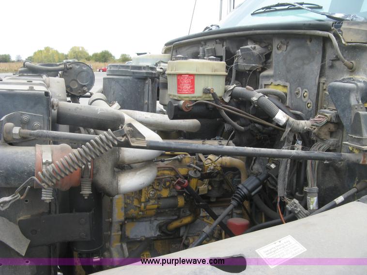 image for item L6428 1995 GMC TopKick cab and chassis