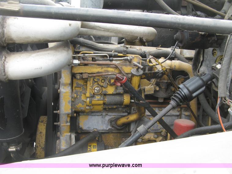 image for item L6428 1995 GMC TopKick cab and chassis