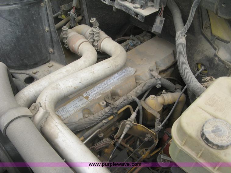 image for item L6428 1995 GMC TopKick cab and chassis