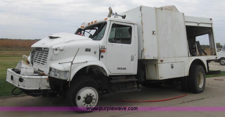 image for item L6429 1995 International 4700 sewer rodder truck