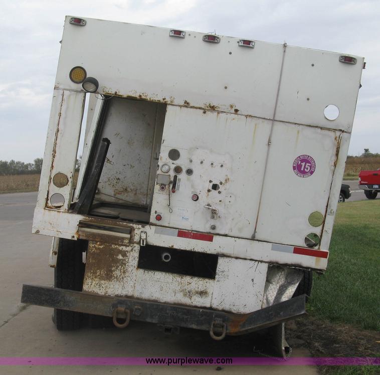 image for item L6429 1995 International 4700 sewer rodder truck