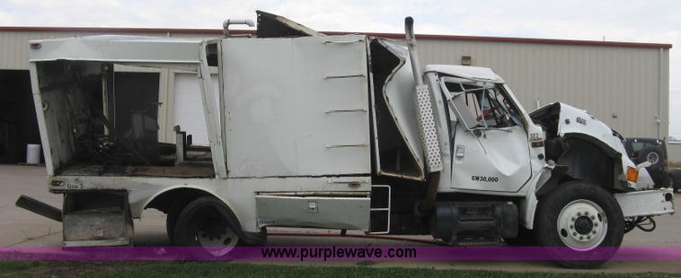 image for item L6429 1995 International 4700 sewer rodder truck