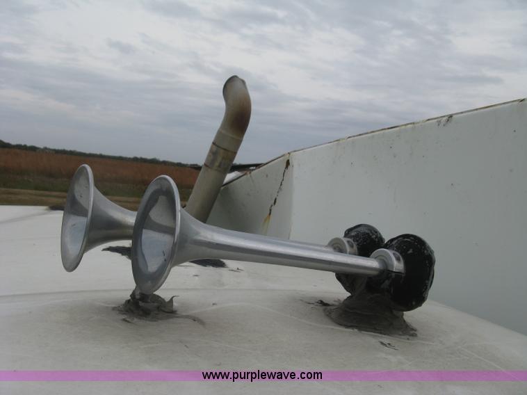 image for item L6429 1995 International 4700 sewer rodder truck