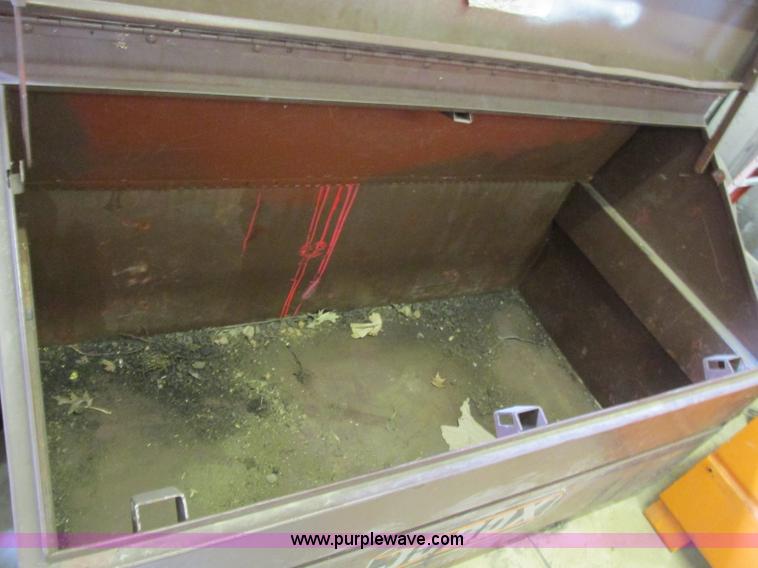 image for item R9489 Jobox