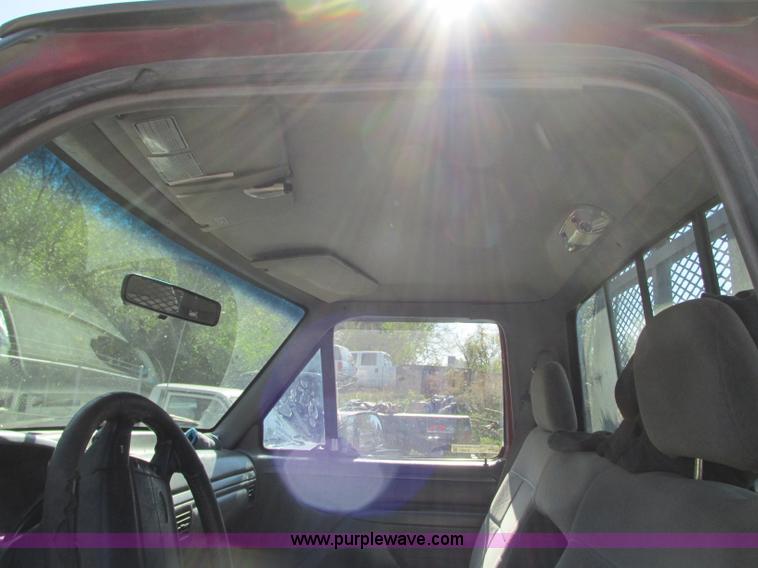 image for item R9491 1995 Ford F150 XLT pickup truck