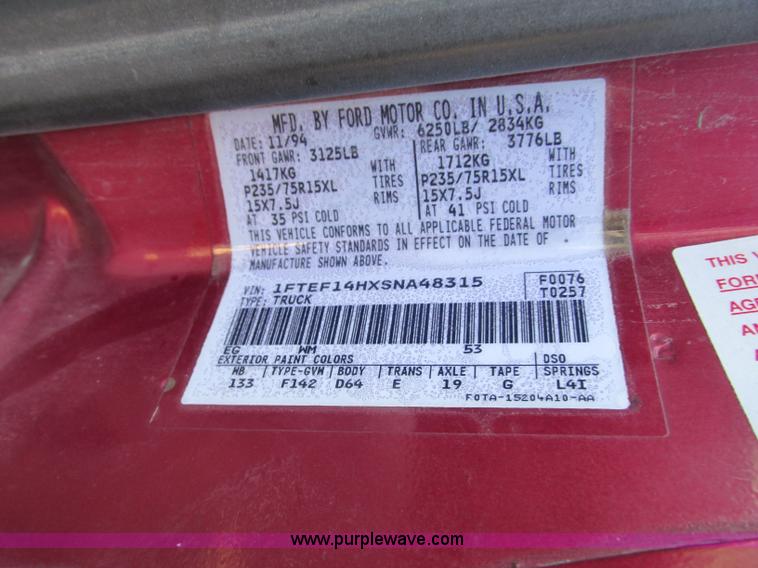 image for item R9491 1995 Ford F150 XLT pickup truck