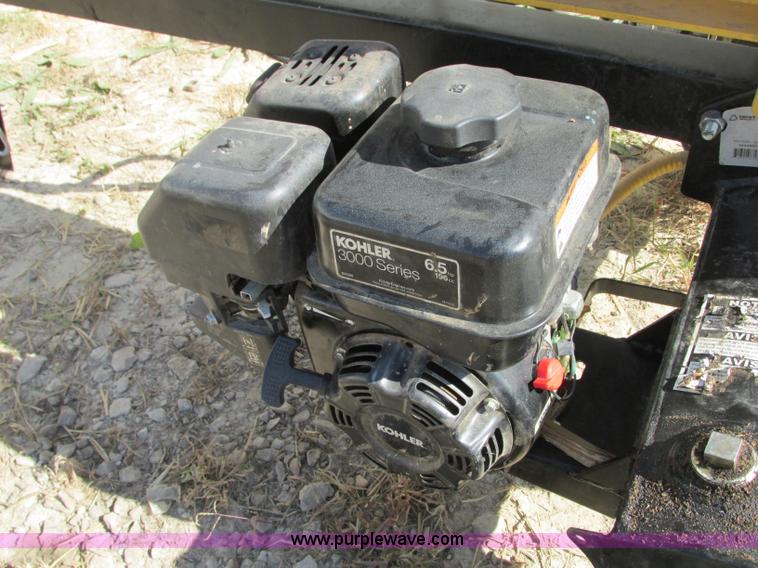 image for item R9498 County Line K32822 log splitter