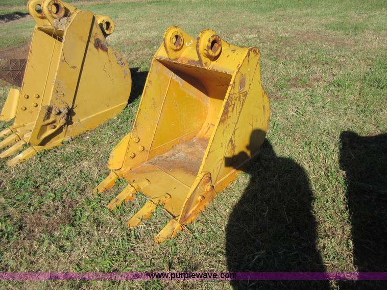 image for item BB9142 Chikara excavator bucket