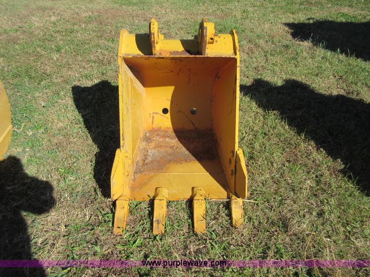 image for item BB9142 Chikara excavator bucket