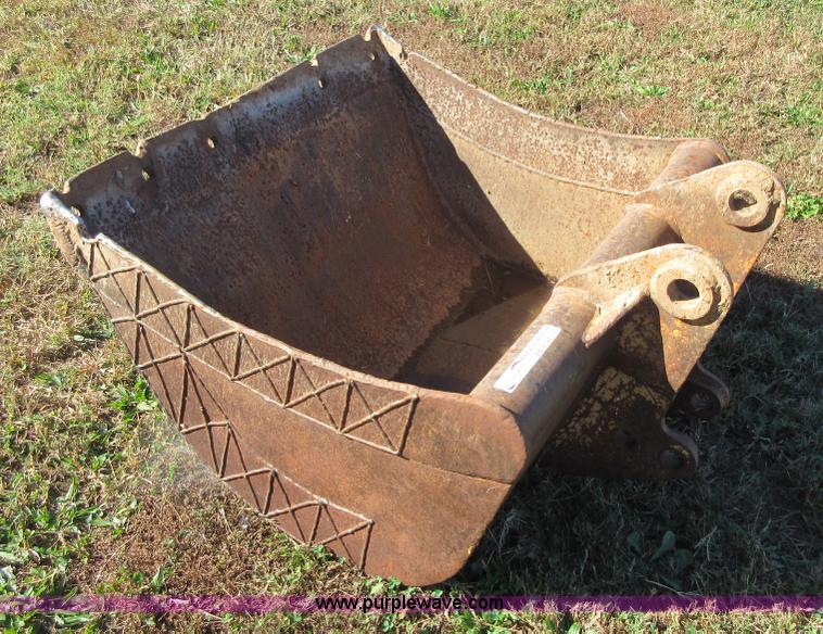 image for item BB9144 Excavator bucket