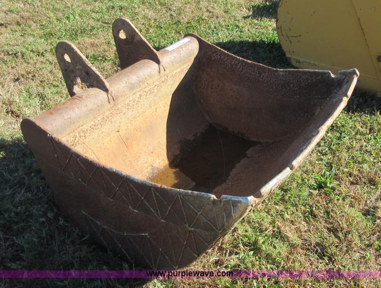 image for item BB9144 Excavator bucket