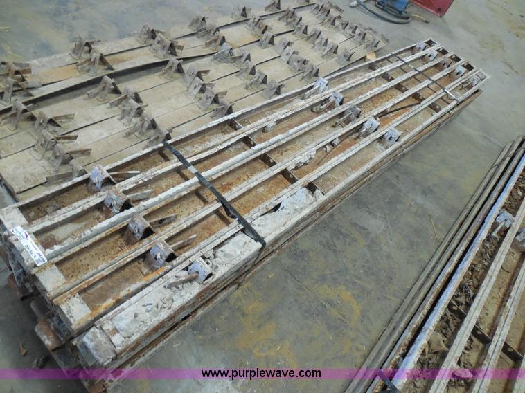 image for item BH9448 Concrete forms