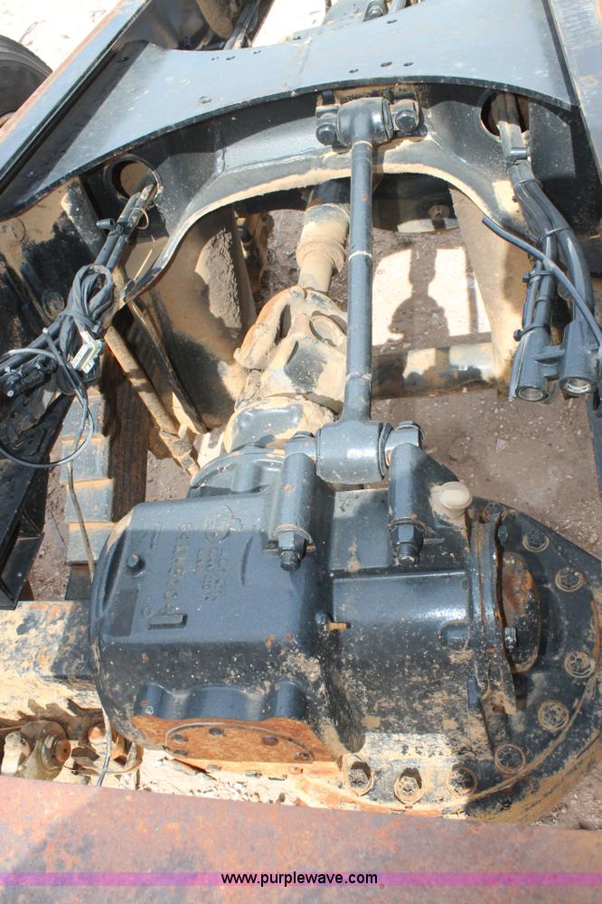 image for item BJ9366 Mack tandem axles