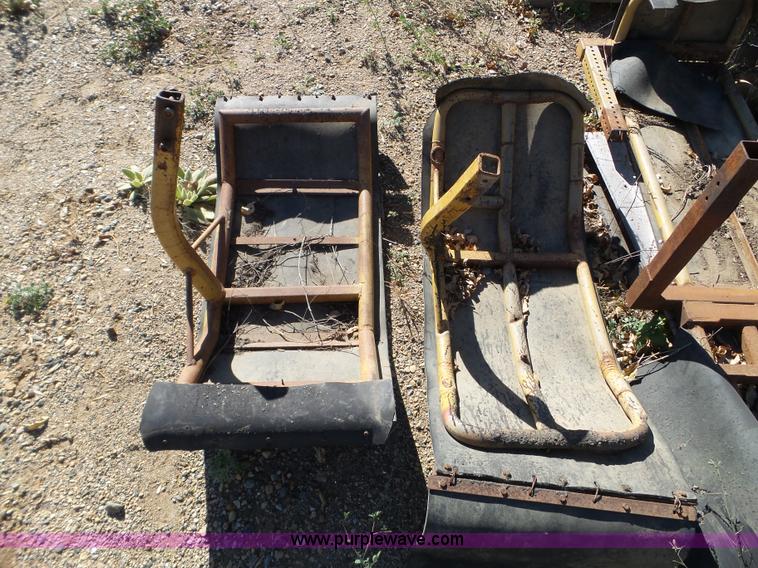 image for item BN9470 Caterpillar 140G front and rear motor grader fenders