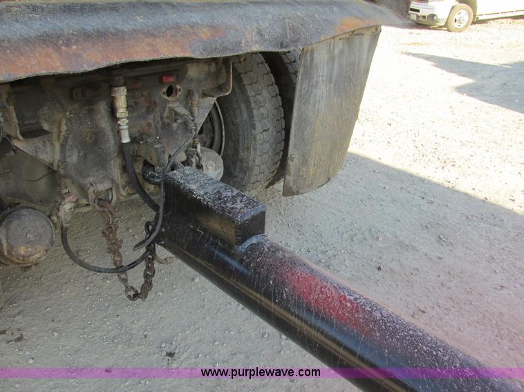 image for item BS9978 1980 shop built pup dump trailer