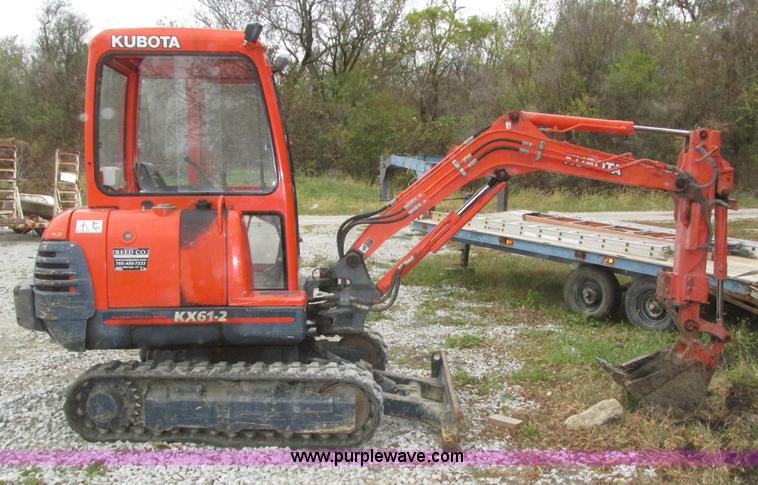 image for item H1070 2000 Kubota KX61-2 mini excavator