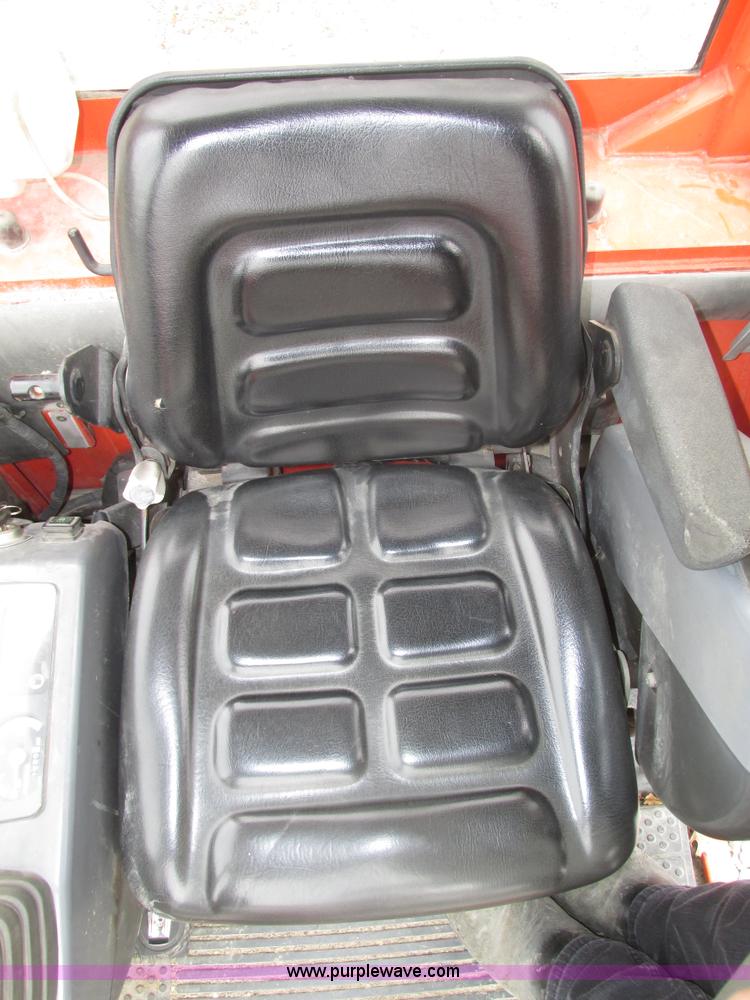 image for item H1070 2000 Kubota KX61-2 mini excavator