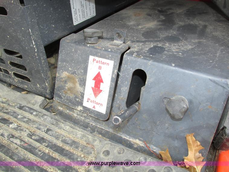 image for item H1070 2000 Kubota KX61-2 mini excavator