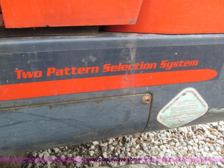 image for item H1070 2000 Kubota KX61-2 mini excavator