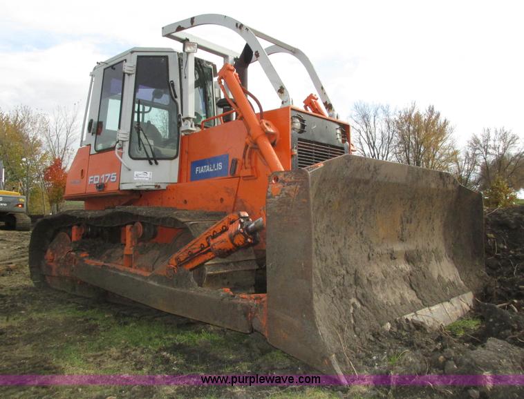 image for item H1090 1995 Fiat-Allis FD175 IT dozer
