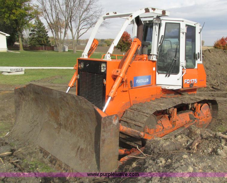 image for item H1090 1995 Fiat-Allis FD175 IT dozer