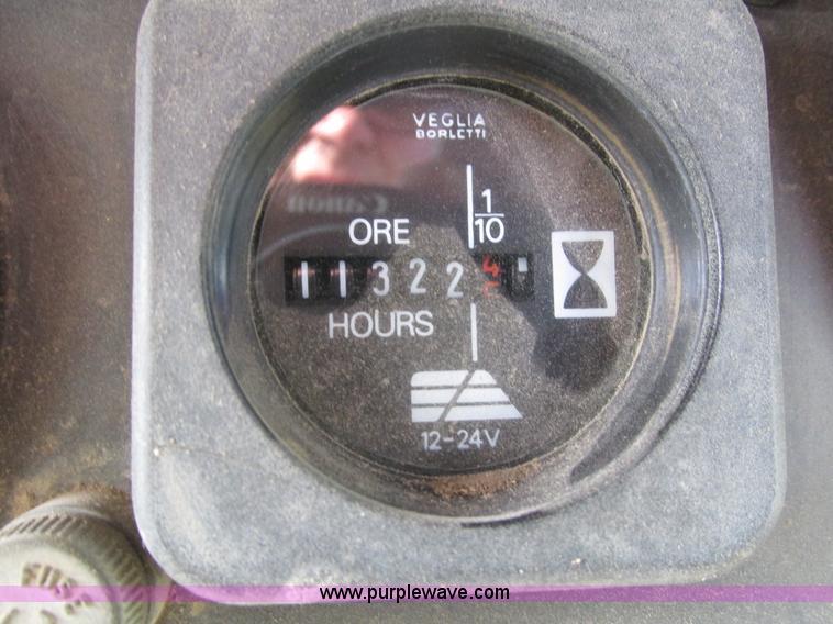 image for item H1090 1995 Fiat-Allis FD175 IT dozer